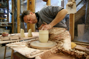 potier ceramiste atelier tour argile