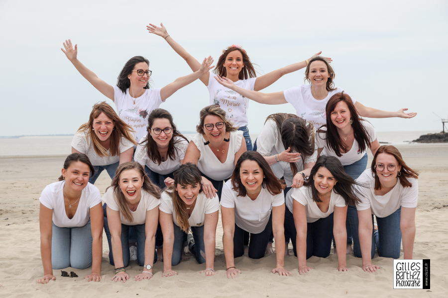 séance photo professionnel mariage plage evjf enterrement vie de jeune fille moderne original royan pigeonnier conche pontaillac ocean atlantique reve icare accrosport pyramide