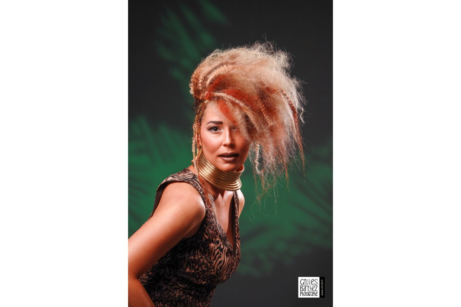 portrait book comedienne maquillage costume figurant cinema rion lion coiffure extravagante concours franck provost saint algue carita vert sauvage savane jungle afrique tribal tribu