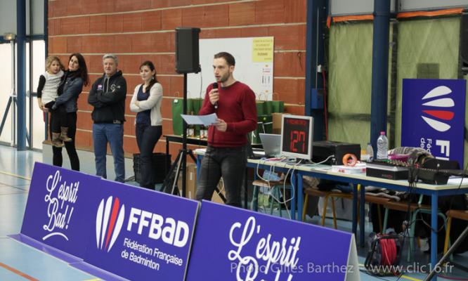 competition sportive sport club badminton smash volant coupe trophee charente gond pontouvre