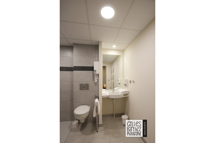 salle eau wc renovation saintes rochefort rochefoucauld