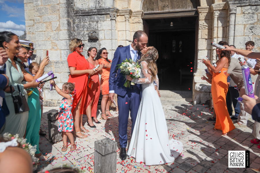 photographe de mariage domaine breuil meyer grange oies nieuil francis chazelle verteuil flou tendresse mariés chignon coiffure selier natacha