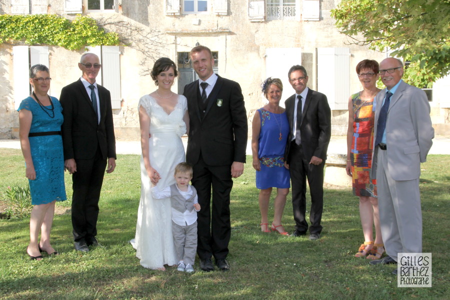 photographe mariage ruffec mansle photo de groupe originale moderne contemporaine histoire chateau lerse perignac charente maritime