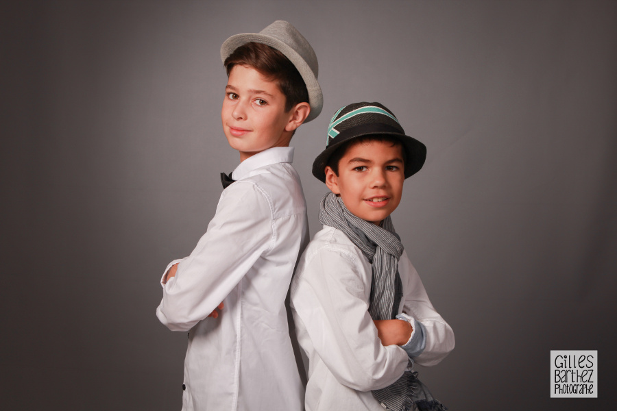 photo de famille enfants chapeau angouleme